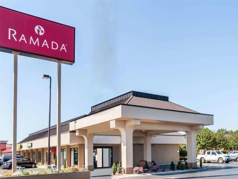 Ramada By Wyndham Lebanon Otel Dış mekan fotoğraf