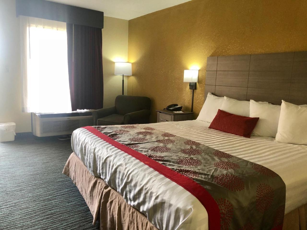 Ramada By Wyndham Lebanon Otel Dış mekan fotoğraf